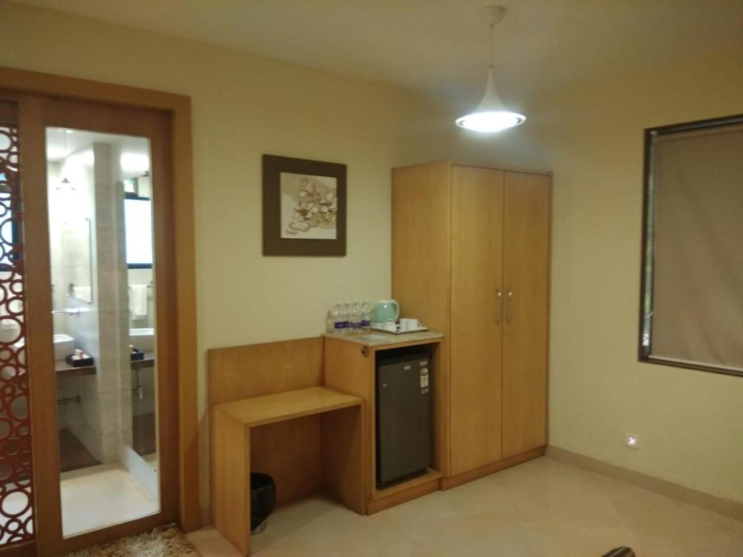 Meritas Seawind Beach Resort, Srīvardhan 외부 사진